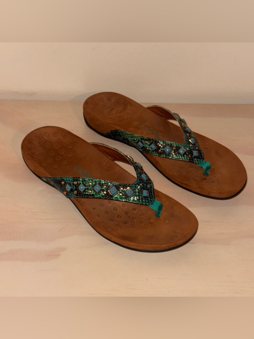 Vionic Floriana Teal Snake Skin Jeweled Orthotic Thong Sandals Comfort Women 9